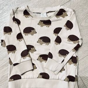 H&M Kids Cream and Brown Hedgehog Top